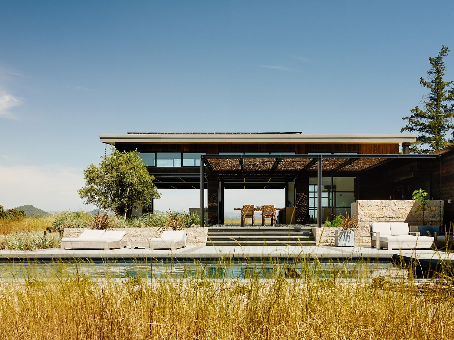 Open and relaxing Healdsburg I deisgned by Feldman Architecture