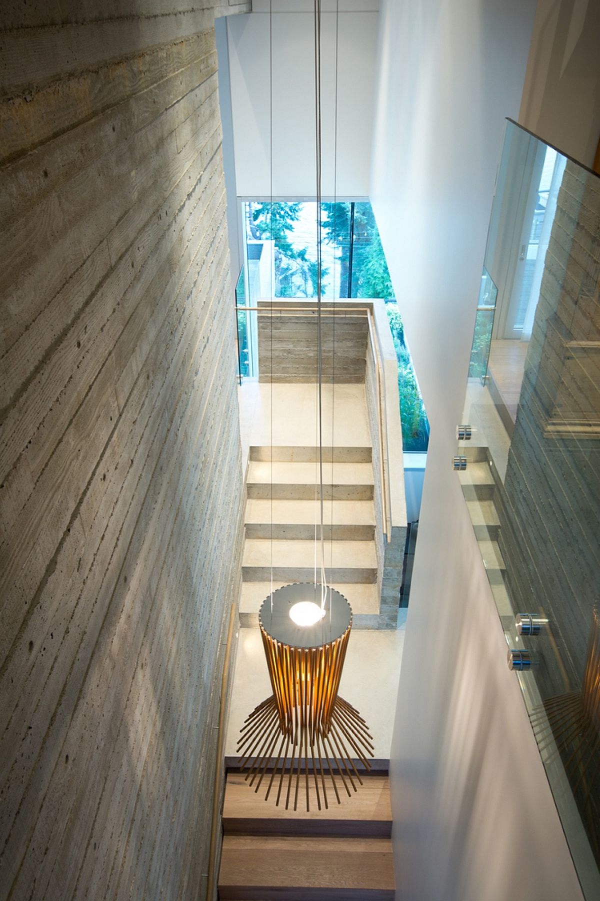 Pendant light used to illuminate the stairway in style