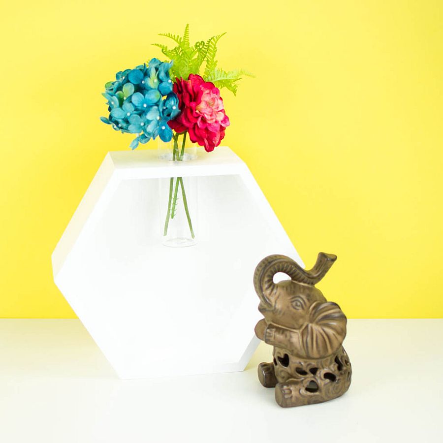 Elegant DIY hexagon vase for modern interiors