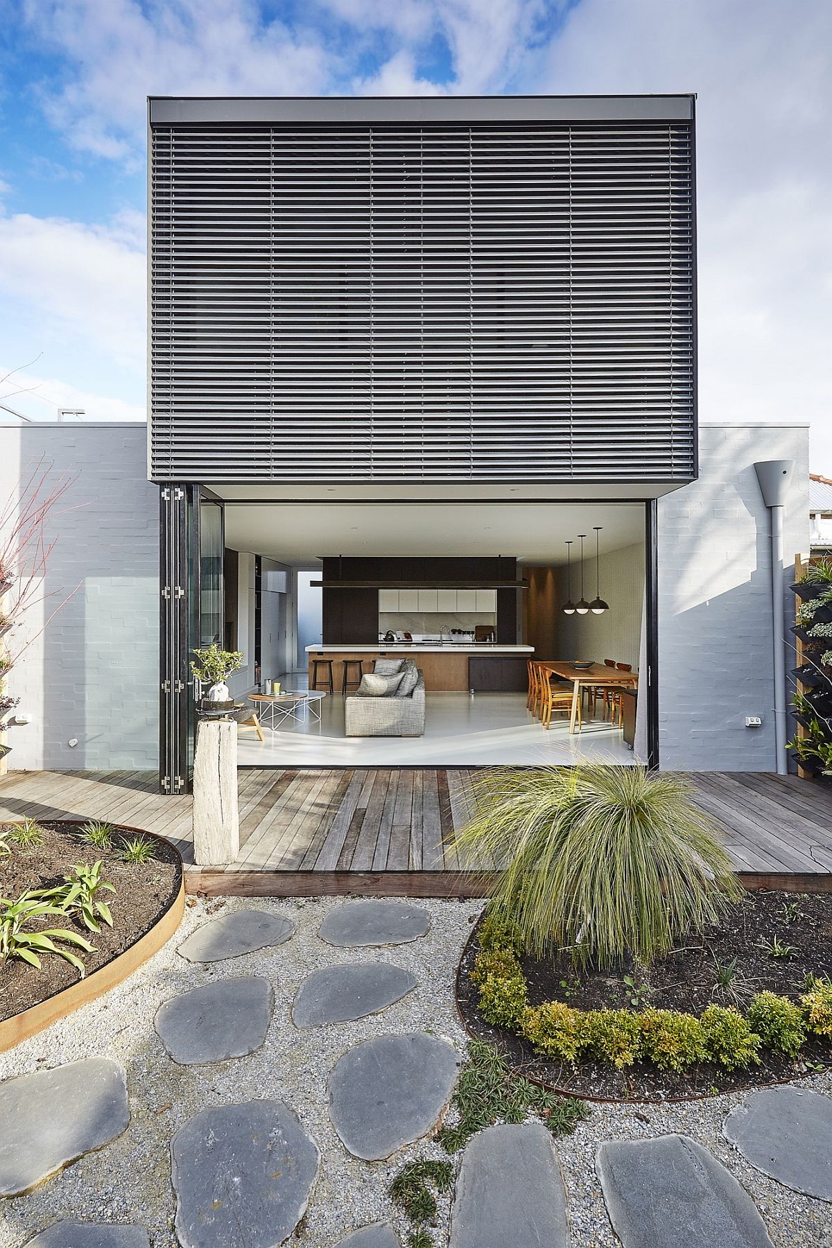 Modern budget St Kilda East House in suburbs of Melbourne