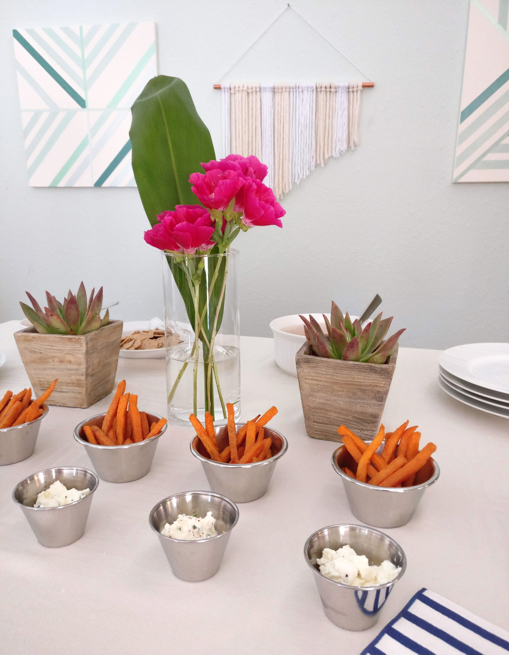 Summer party table