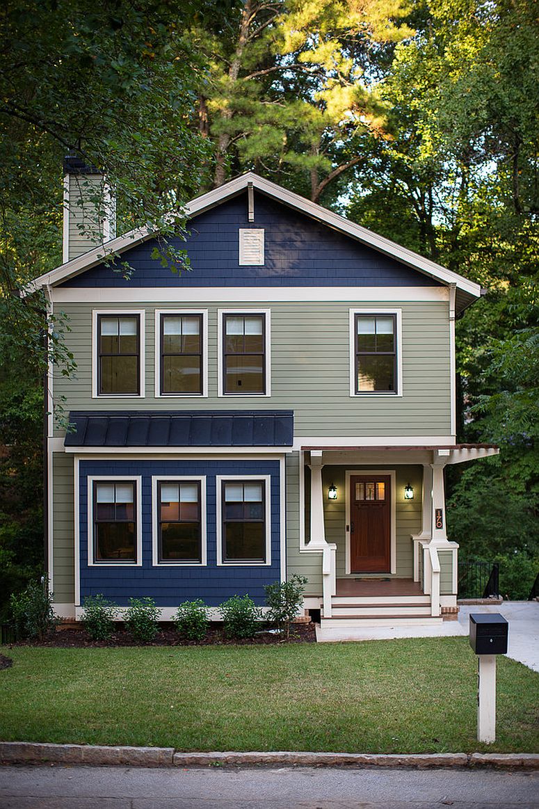 Navy blue and gray for the exterior creates a show-stopping facade!