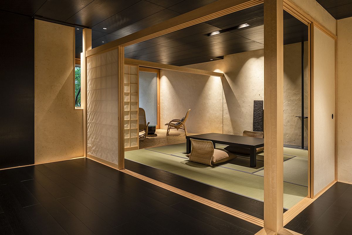 Tea room and stylish interior of the Beniya Mukayu Byakuroku
