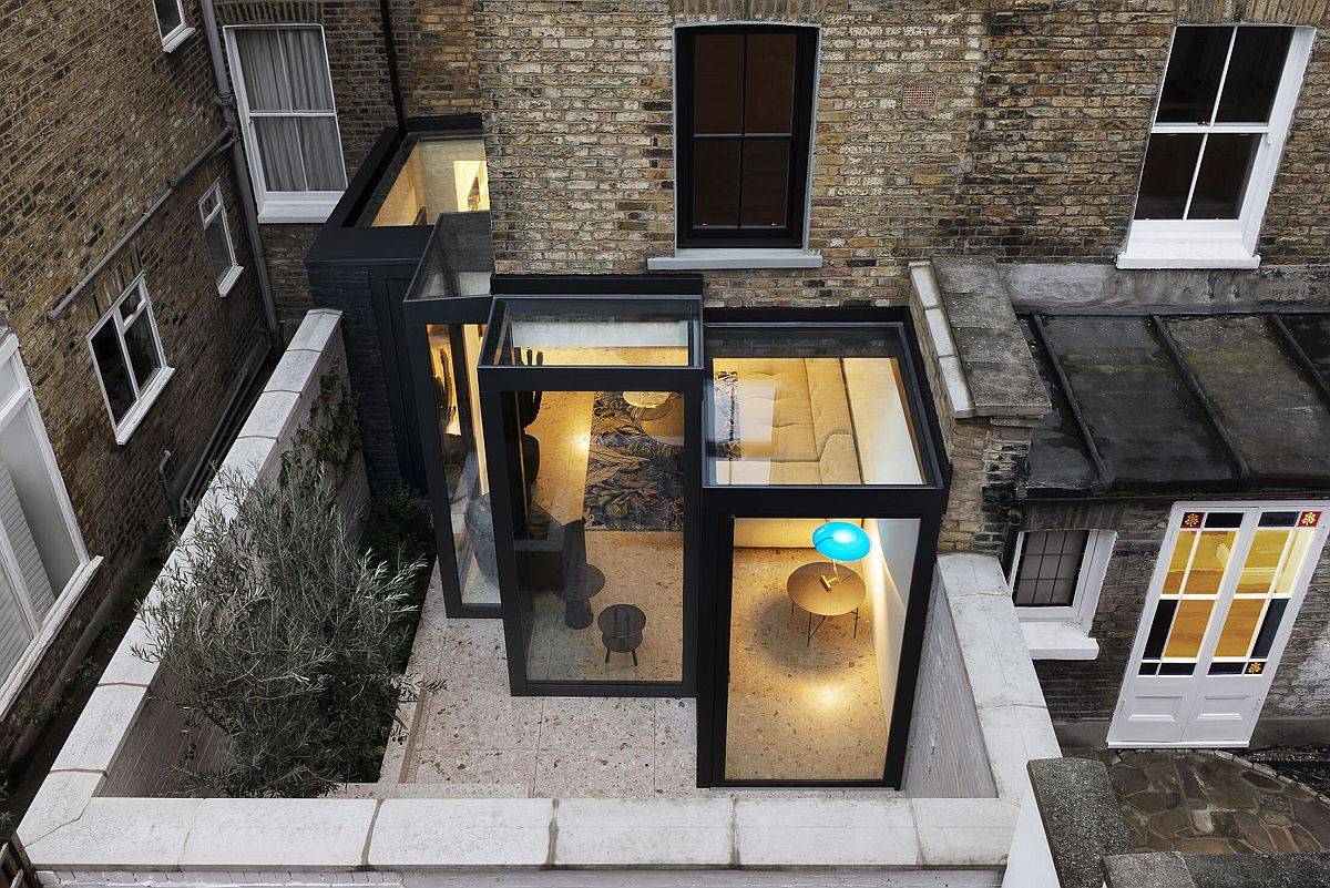 Box-Style Glass Enclosures Extend a Victorian Terraced House in South
London