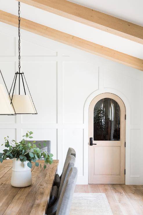 Dining Room Paneling Inspiration That Won’t Look Dated